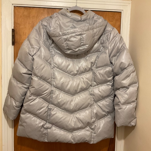 Tommy Hilfiger Down Filled Silver Gray Women’s Winter Hooded Puffer Coat Size 1X - Picture 12 of 12
